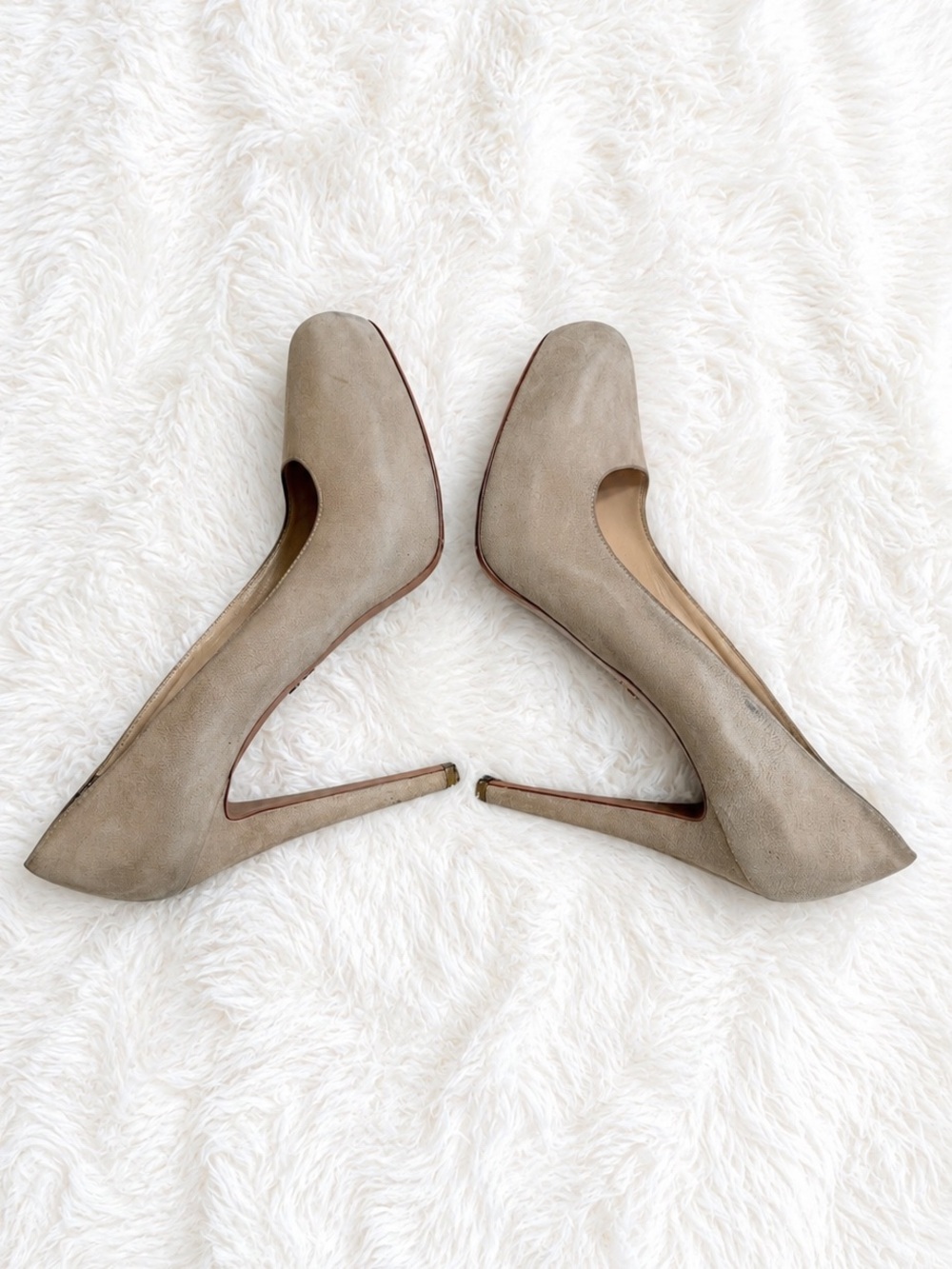 Authentic Prada Milano Suede Pumps Women’s EU 40.5 US 10 Beige Round Toe Heels - Picture 2 of 7